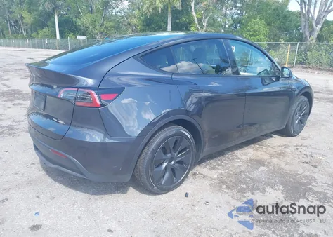 2025 Tesla Model Y Long Range Dual Motor All-Wheel Drive from USA, damaged, VIN 7SAYGDEE3SA361298